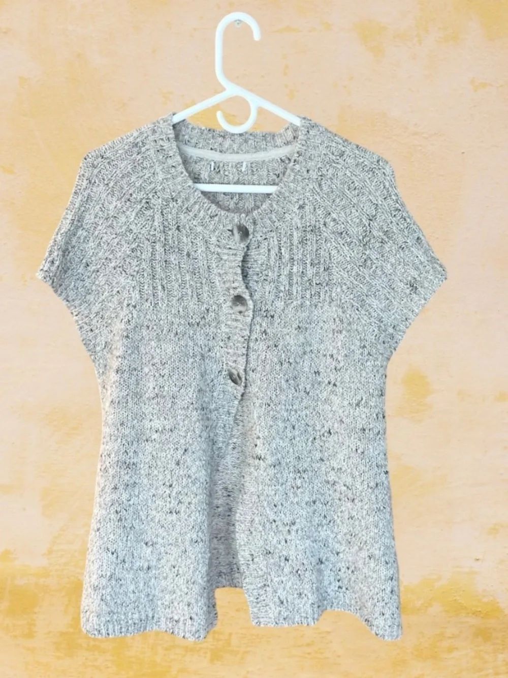 Women's Lightweight Knit Raglan Sleeve Vest-Cardigan Brown/Tan /Cream Large - Picture 8 of 8